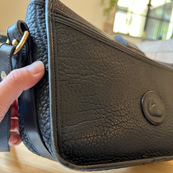 Vintage Dooney and Bourke Essex Pebbled Leather Purse - Picture 2 of 9